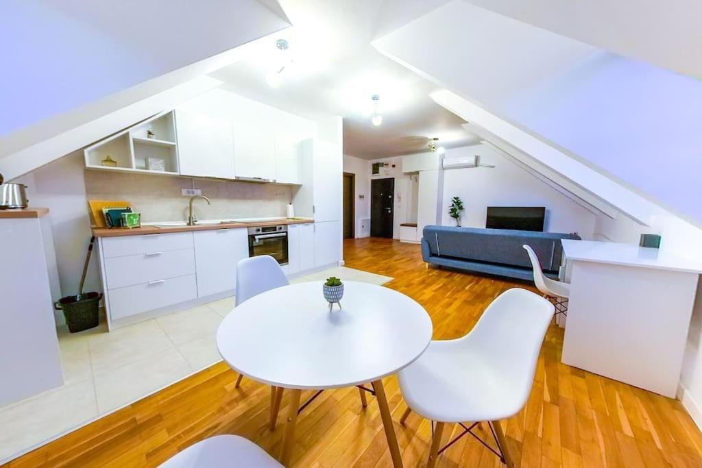 Bucharest Central D Apartment Eksteriør bilde